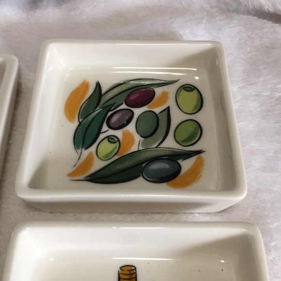 Avon large rectangular ceramic tray with olives. 3 smaller square trays inside - Picture 4 of 6